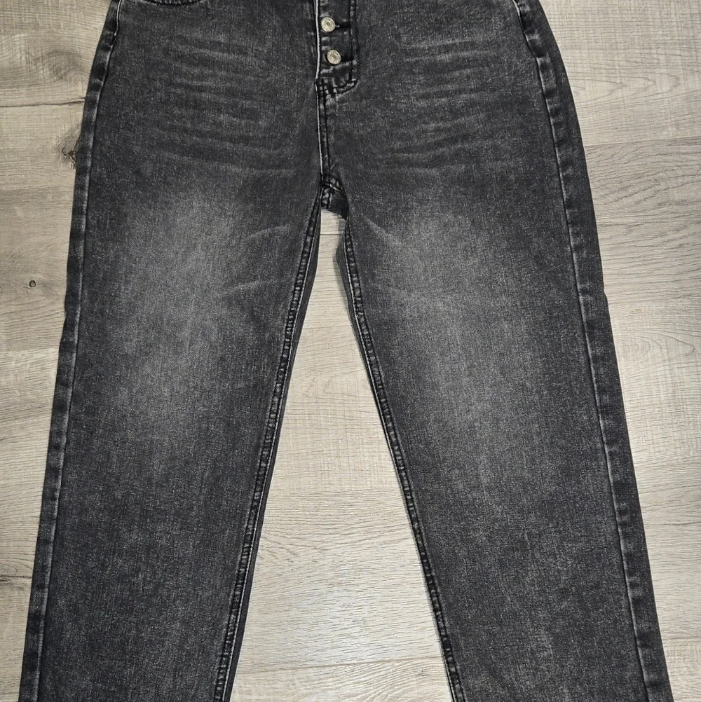 Women's High Rise Gray Jeans - Picture 2 of 3